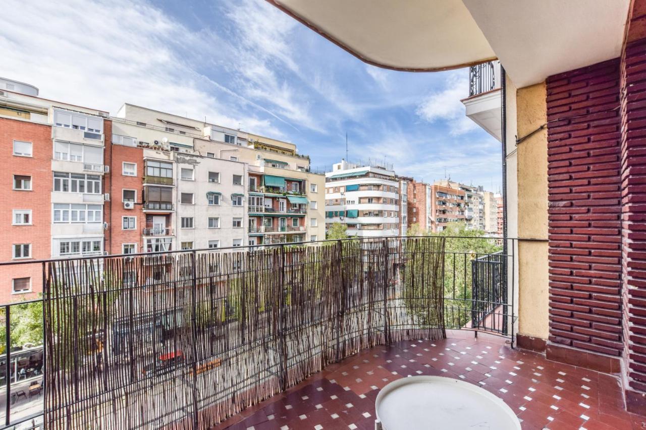 Retiro VIII Apartment Мадрид Екстериор снимка