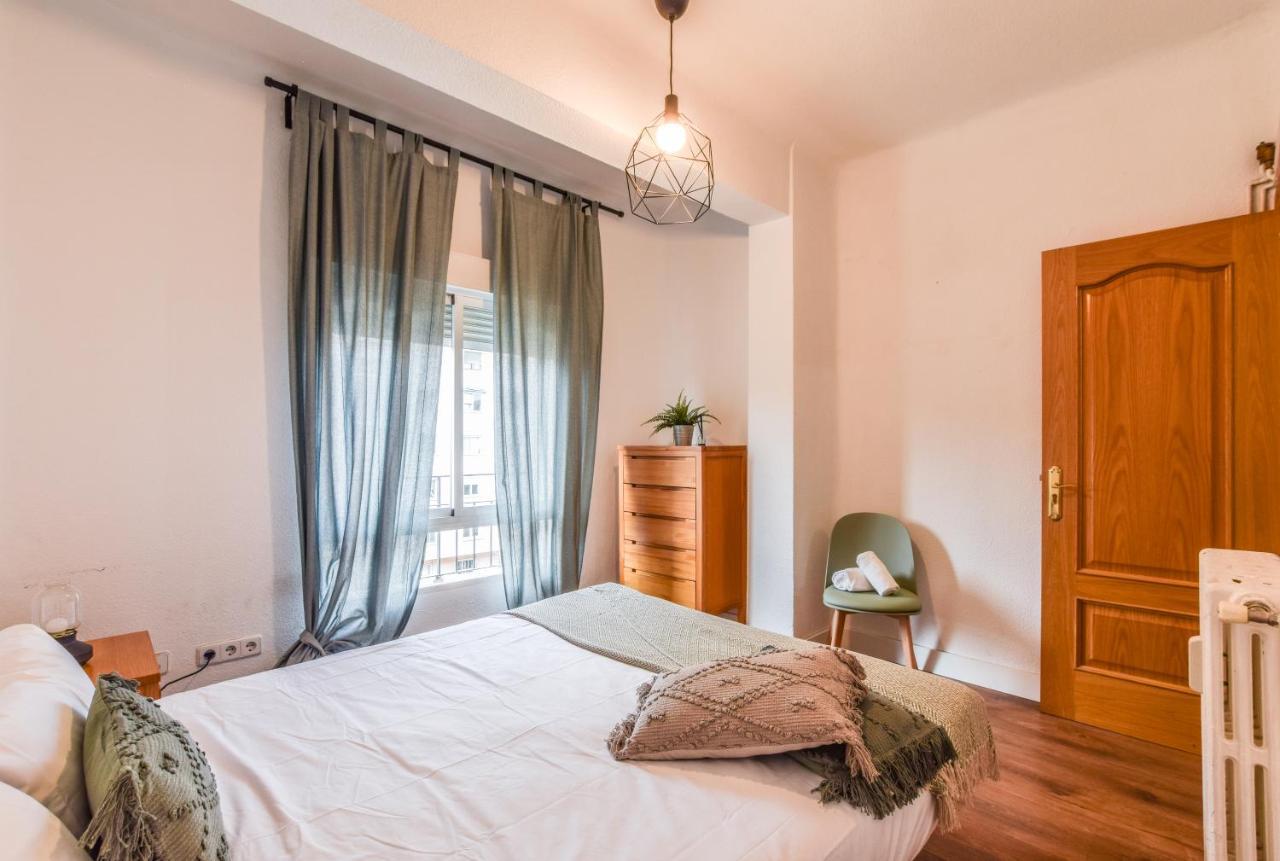 Retiro VIII Apartment Мадрид Екстериор снимка