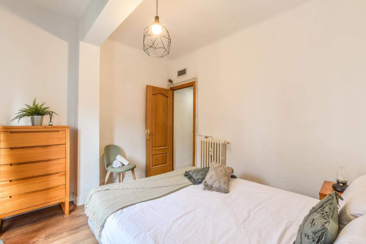 Retiro VIII Apartment Мадрид Екстериор снимка