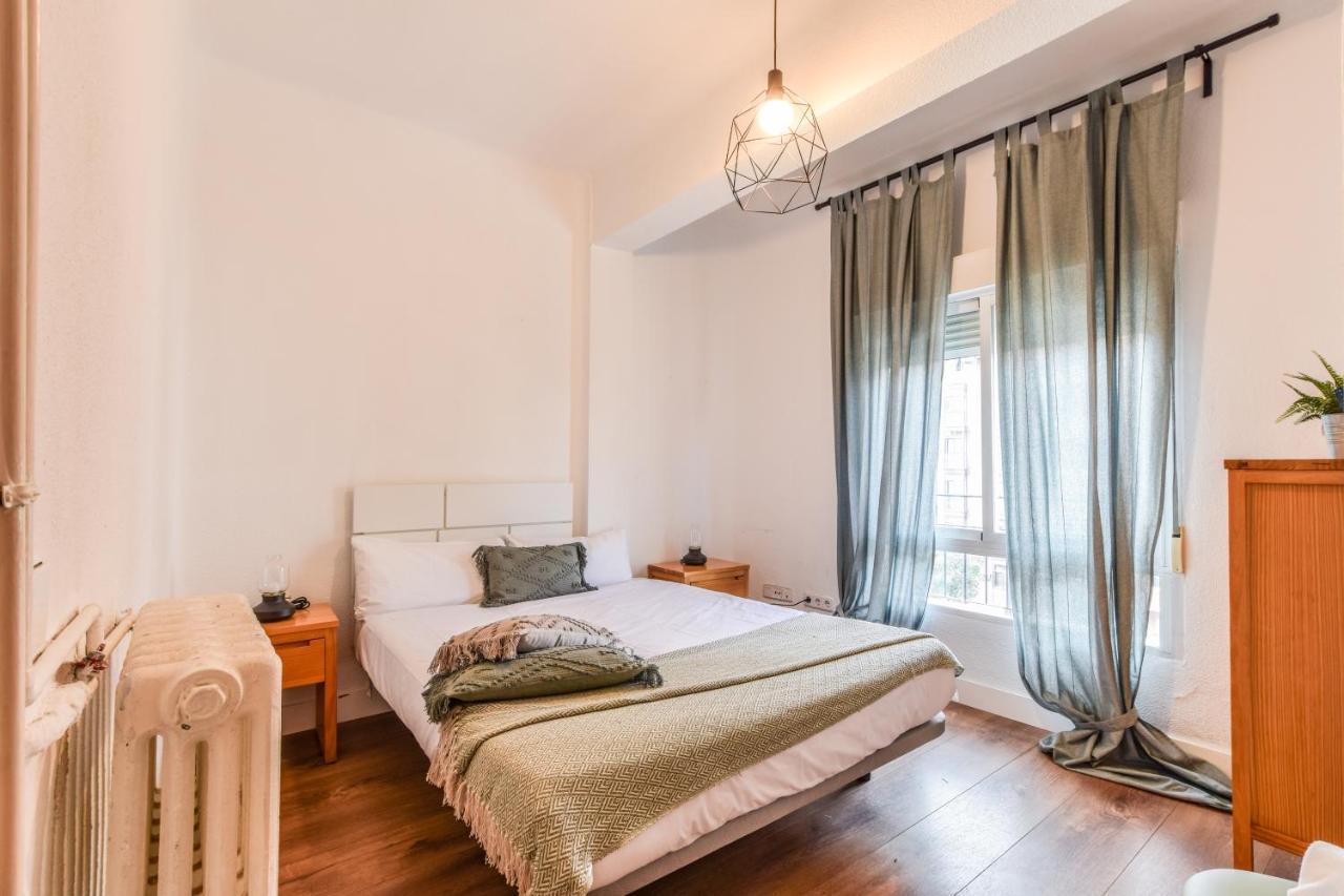 Retiro VIII Apartment Мадрид Екстериор снимка