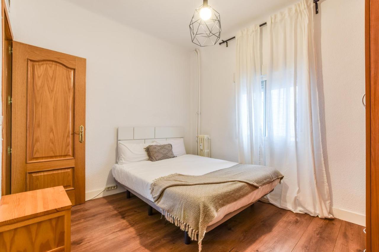 Retiro VIII Apartment Мадрид Екстериор снимка